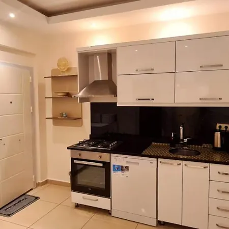 Sun Homes: A Travellers Paradise * אלאניה